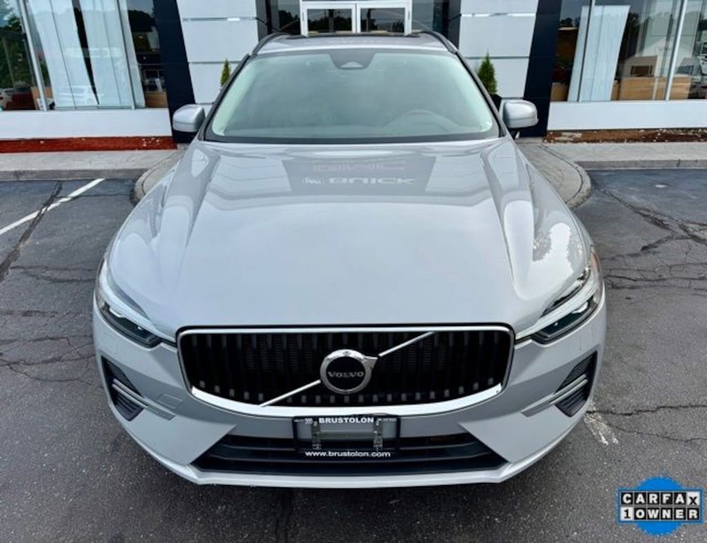 Used 2022 Volvo XC60 B5 AWD Momentum SUV