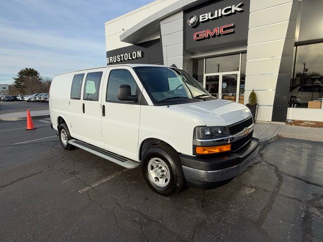 2024 Chevrolet Express Cargo 2500 Work Van photo 2