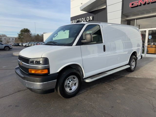 2024 Chevrolet Express Cargo 2500 Work Van photo 4