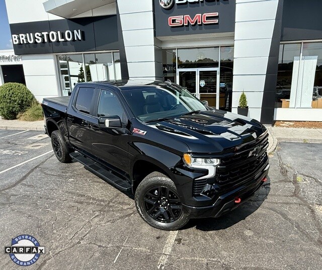 2022 Chevrolet Silverado 1500 LT Trail Boss photo 2