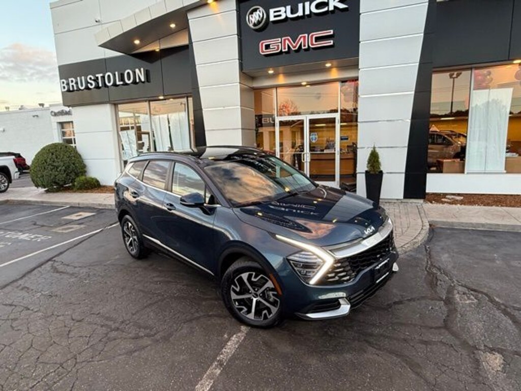 Used 2024 Kia Sportage Hybrid EX SUV