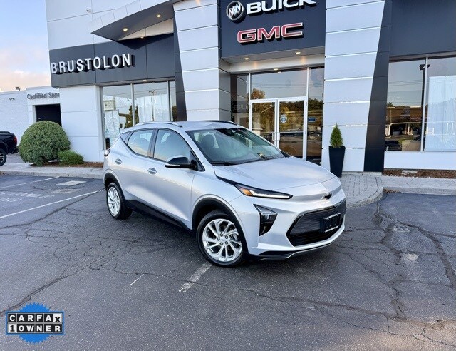 2023 Chevrolet Bolt EUV photo 2