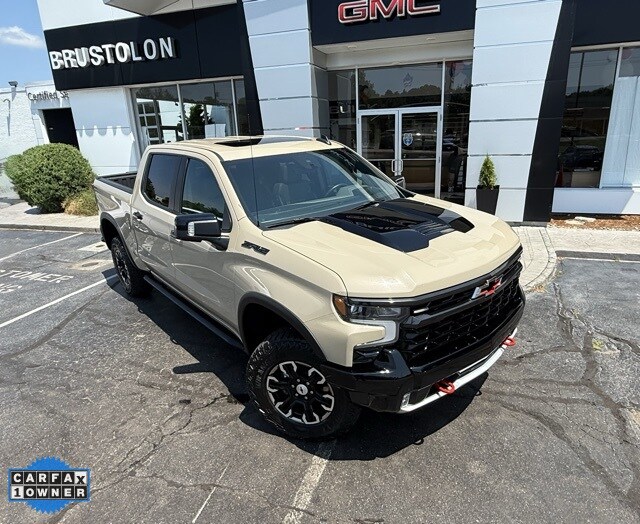 2023 Chevrolet Silverado 1500 ZR2 photo 2