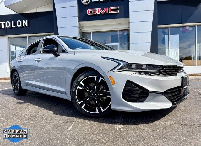 2023 Kia K5 GT-Line photo 3