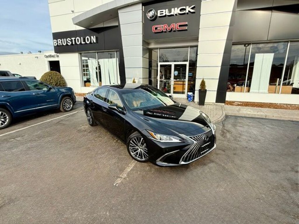 Used 2024 Lexus ES 350 Sedan
