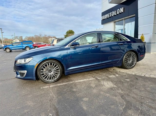 2017 Lincoln MKZ Reserve photo 4