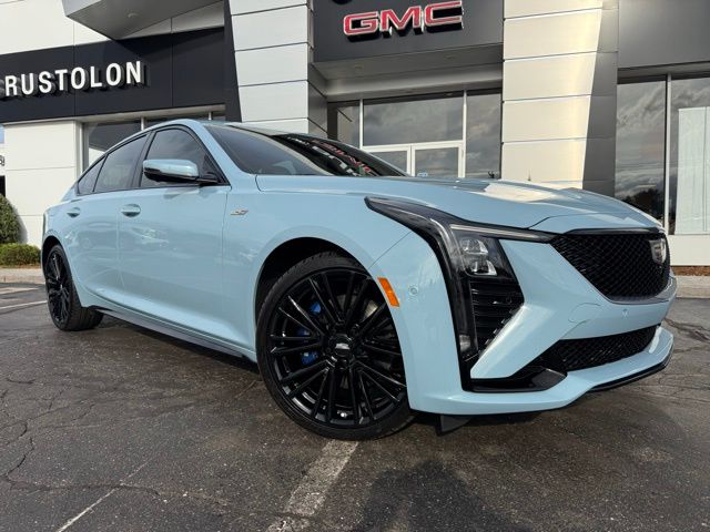 2025 Cadillac CT5 V photo 3