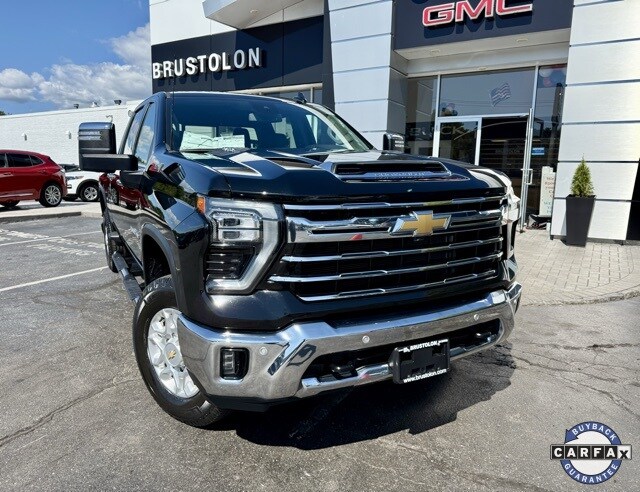 2024 Chevrolet Silverado 2500HD LTZ photo 3