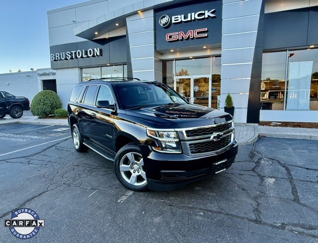 2017 Chevrolet Tahoe LT photo 2