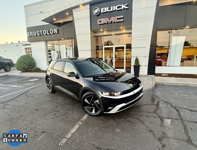 2025 Hyundai Ioniq 5 SE photo 2