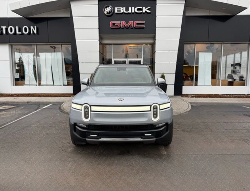 Used 2023 Rivian R1S Adventure Quad Motor Large Pack SUV