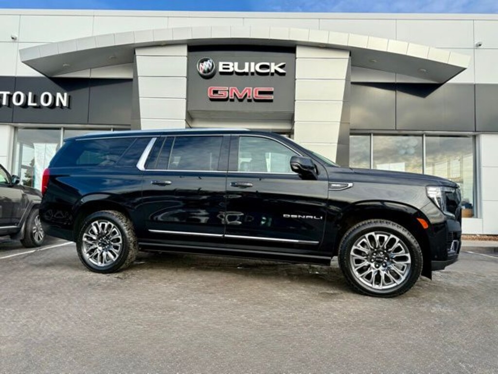 Used 2024 GMC Yukon XL Denali Ultimate SUV