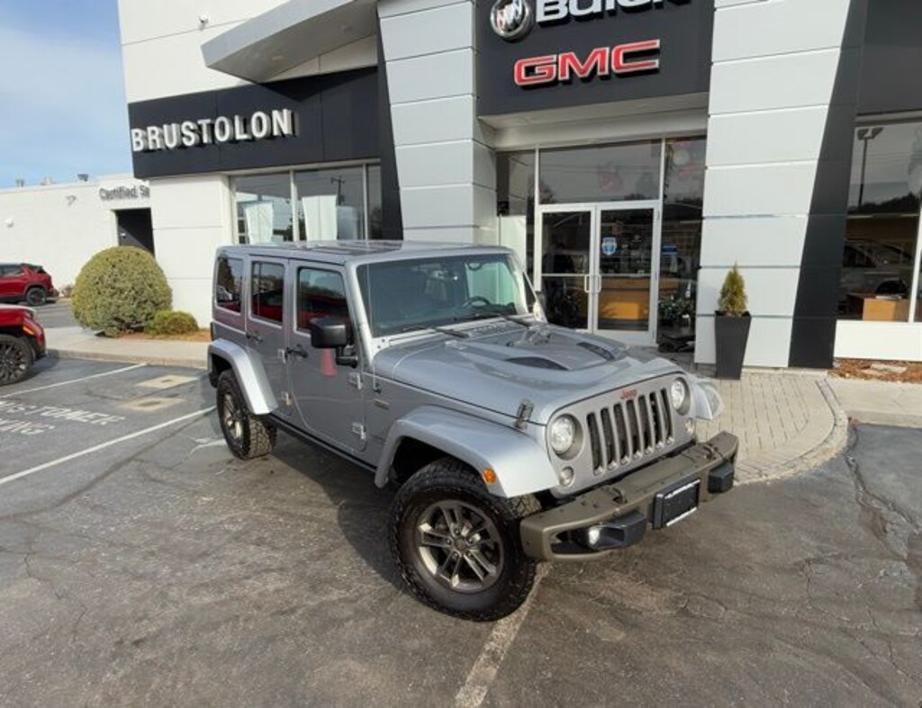 Used 2017 Jeep Wrangler JK Unlimited Sahara 4x4 SUV