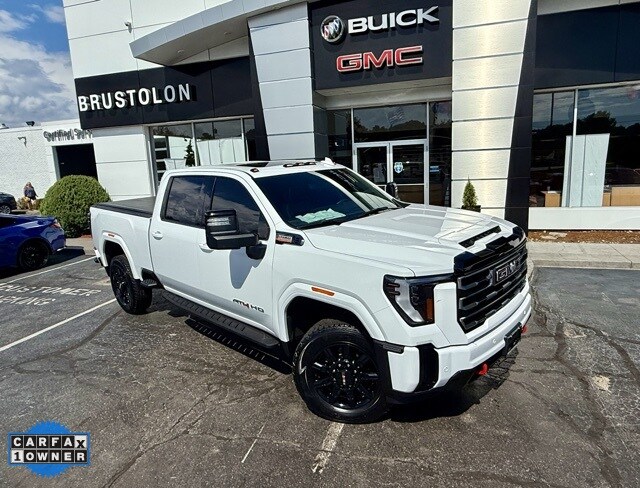 2025 Gmc Sierra 2500 HD AT4 photo 2