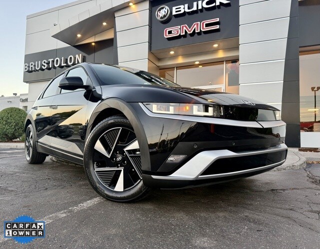 2025 Hyundai Ioniq 5 SE photo 3