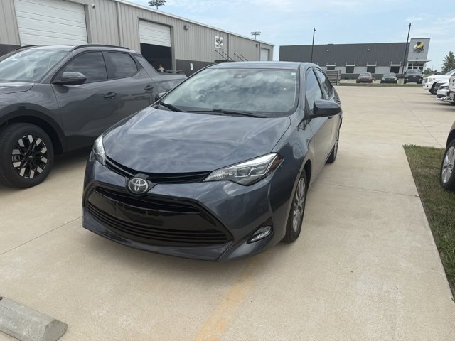 2018 Toyota Corolla XLE XSE photo 3