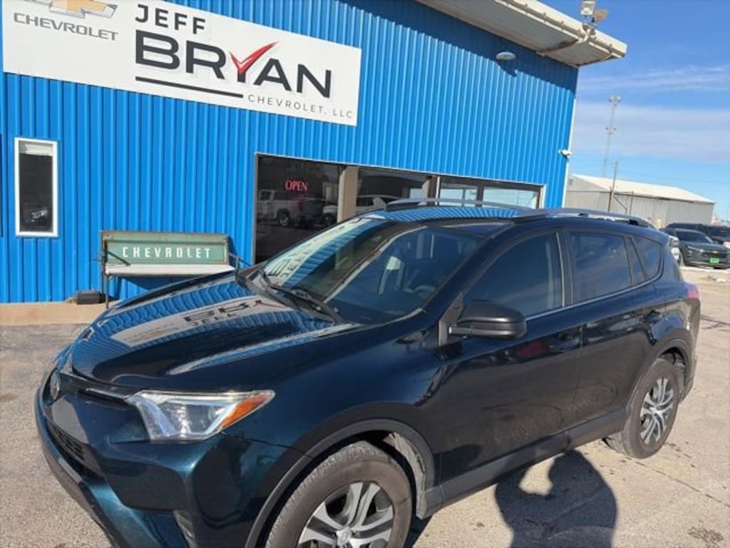 Used 2018 Toyota RAV4 LE