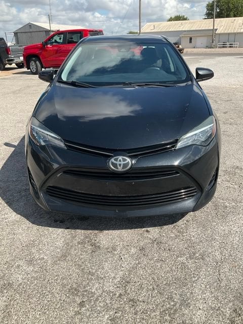 Used 2017 Toyota Corolla LE with VIN 5YFBURHE7HP711729 for sale in Kiowa, KS