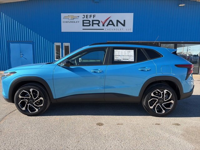 2025 Chevrolet Trax RS's photo