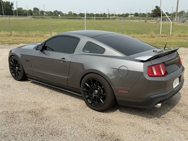 2012 Ford Mustang GT Premium photo 3
