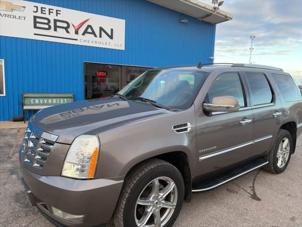 Used 2012 CADILLAC Escalade Luxury SUV