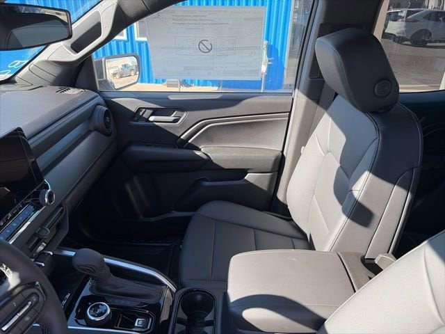 2026 Chevrolet Colorado Trail Boss - Photo 11