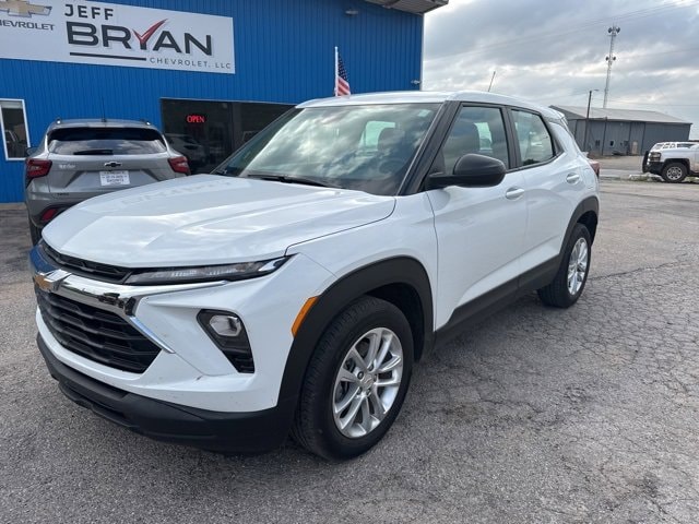 Used 2024 Chevrolet TrailBlazer LS with VIN KL79MMSL9RB085106 for sale in Kiowa, KS