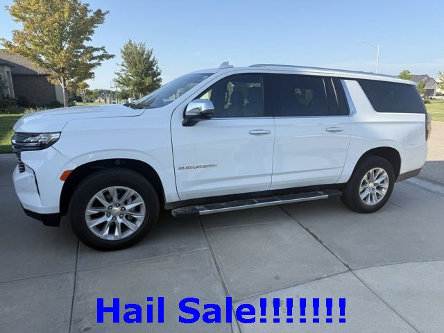 2023 Chevrolet Suburban Premier's photo