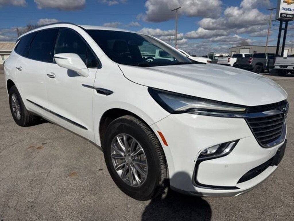 Used 2022 Buick Enclave Essence SUV