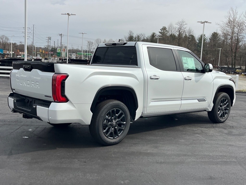 2025 Toyota Tundra Platinum photo 3