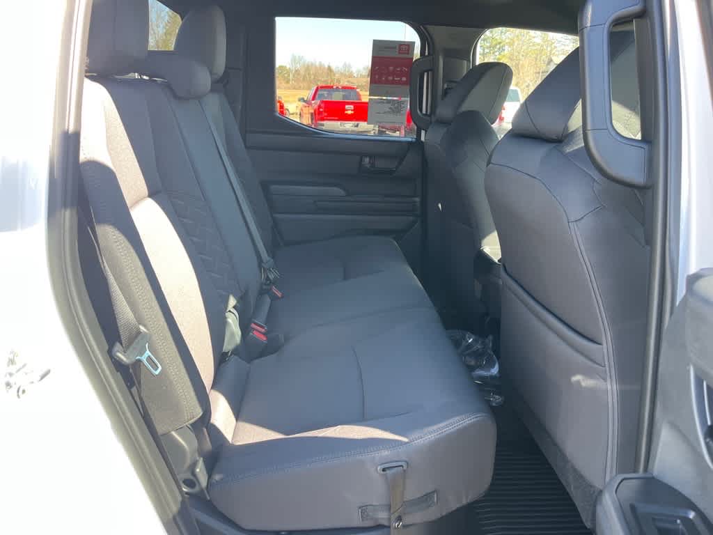 2025 Toyota Tacoma SR5 - Photo 7
