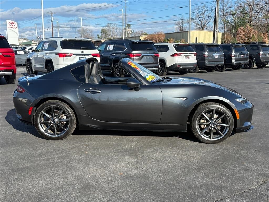 2019 Mazda MX-5 Miata Miata RF Grand Touring photo 2