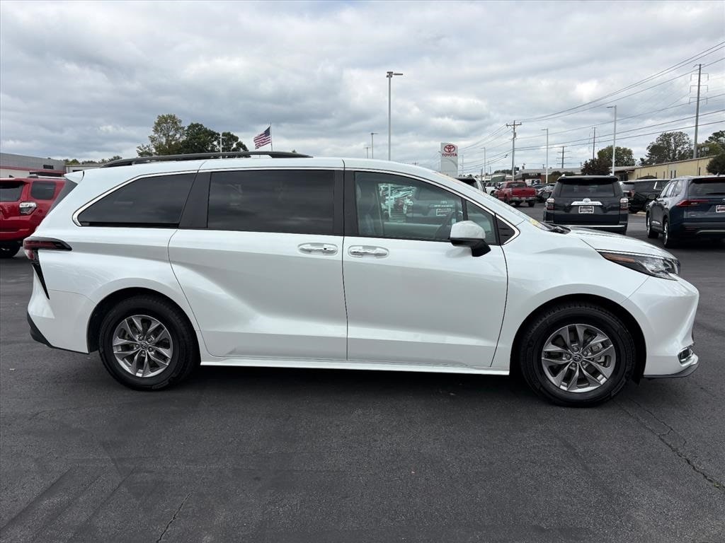 Used 2023 Toyota Sienna XLE Van Passenger Van