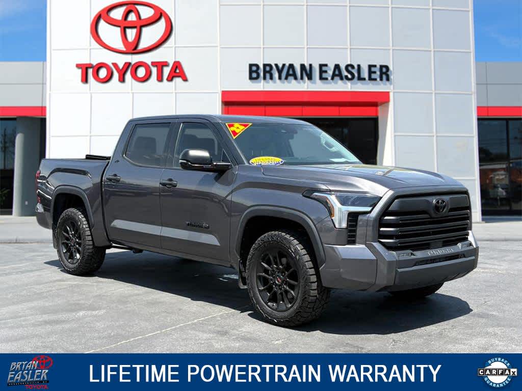 2022 Toyota Tundra SR5 3.4L 4WD CrewMax 5.5' Bed's photo
