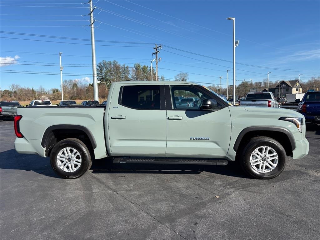 2025 Toyota Tundra SR5 photo 2
