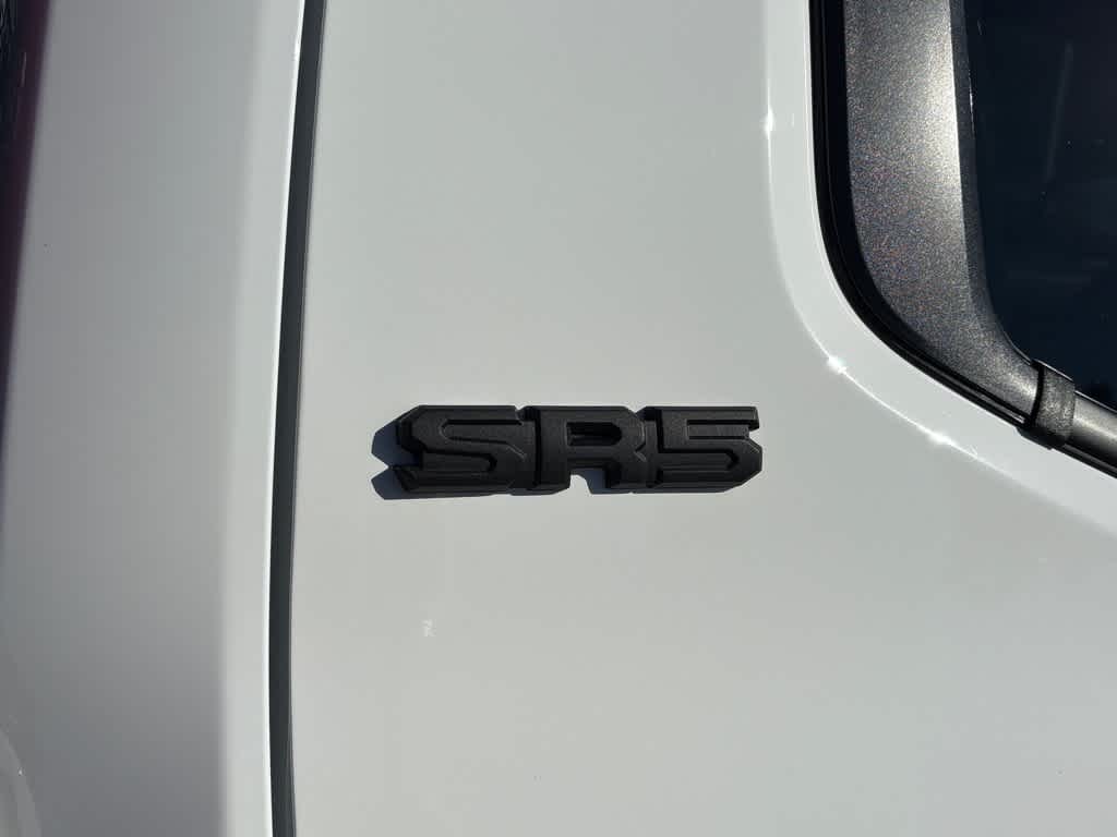 2025 Toyota Tacoma SR5 - Photo 29