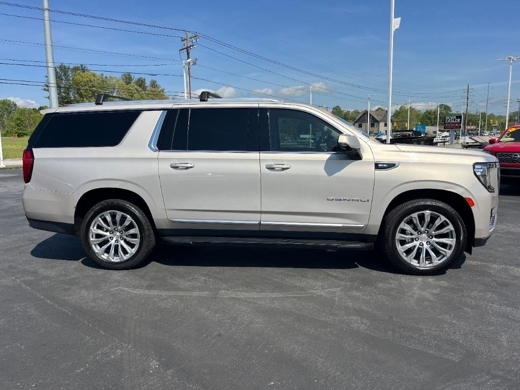 Used 2022 GMC Yukon XL Denali with VIN 1GKS2JKL5NR224047 for sale in Hendersonville, NC