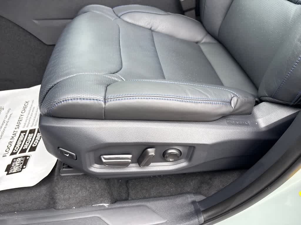 2025 Toyota Tundra Platinum - Photo 22