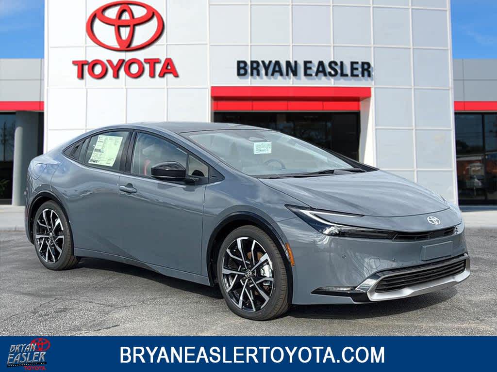 2026 Toyota Prius XSE Premium's photo