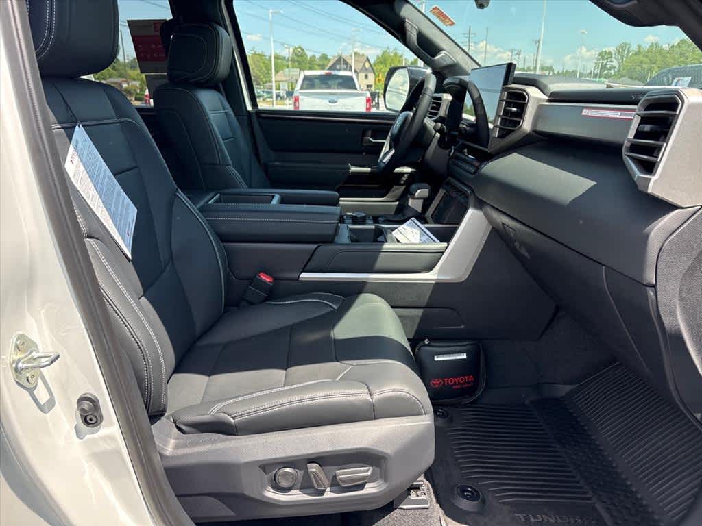 2026 Toyota Tundra Limited - Photo 6