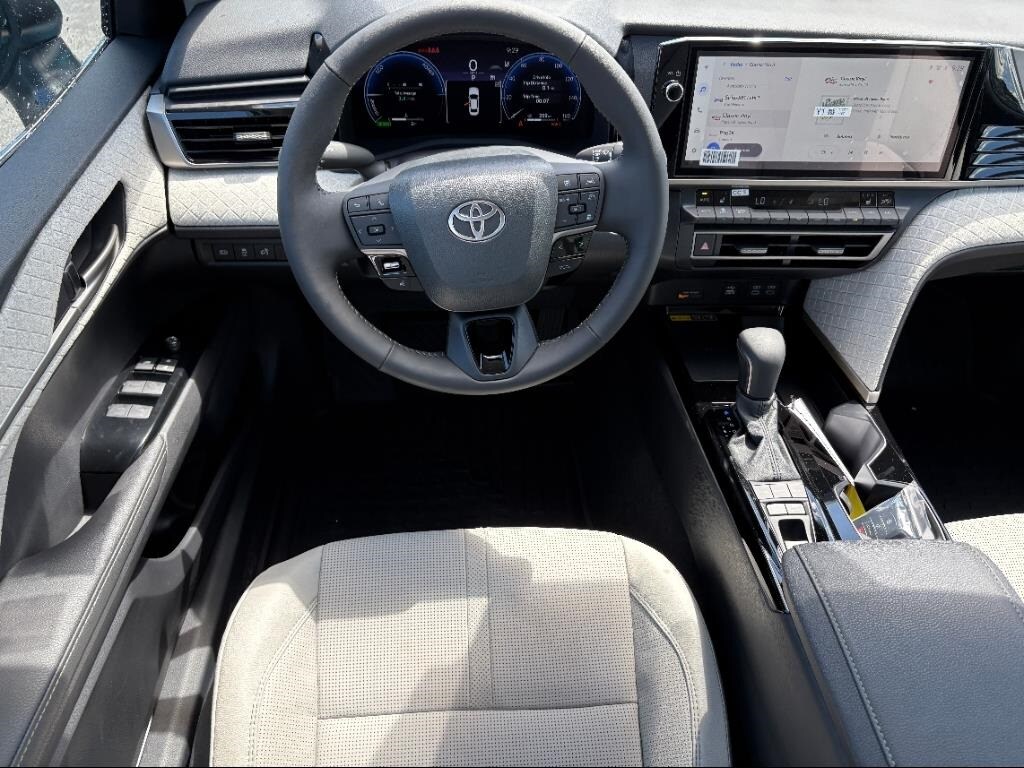 2025 Toyota Camry XLE photo 4