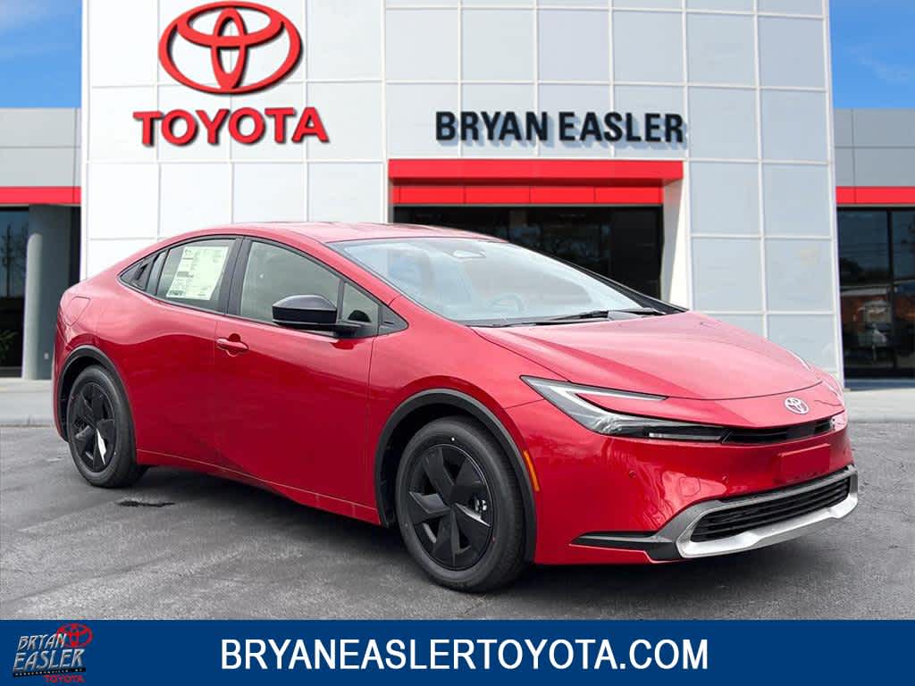 2026 Toyota Prius SE's photo