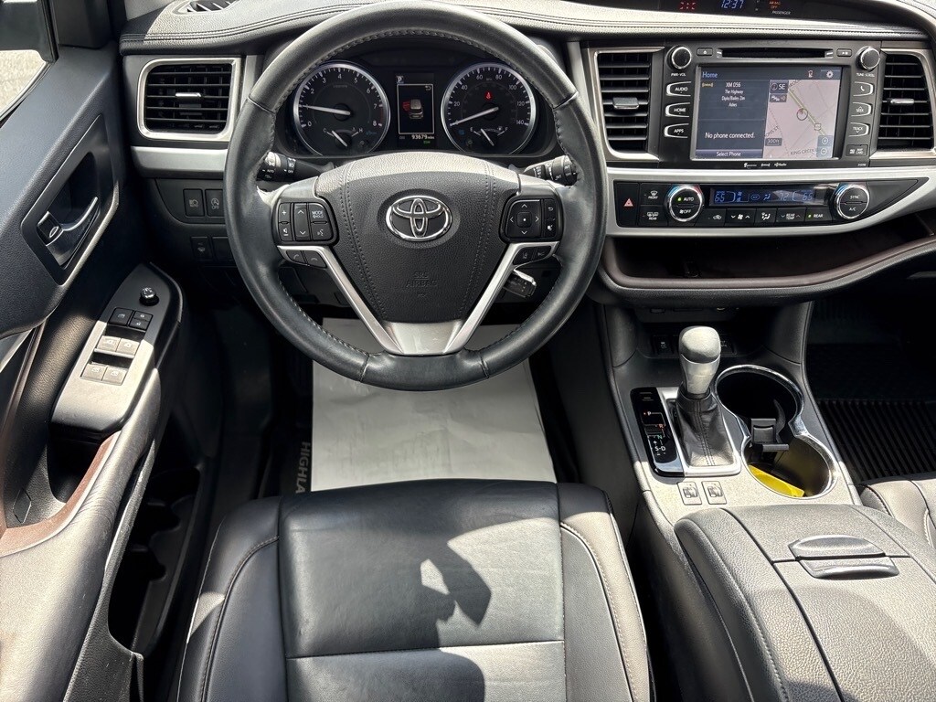 2019 Toyota Highlander XLE photo 3
