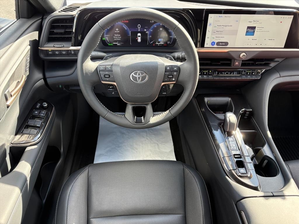 Used 2025 Toyota Crown Signia SUV