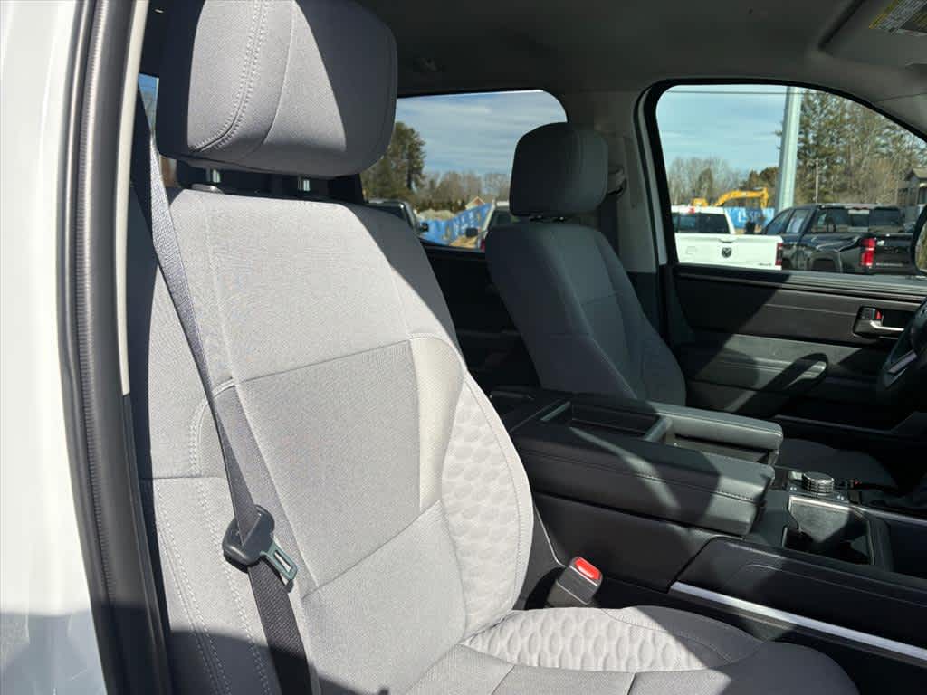 2024 Toyota Tundra SR5 - Photo 6