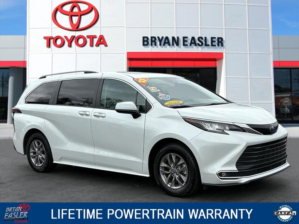 Used 2023 Toyota Sienna XLE Van Passenger Van