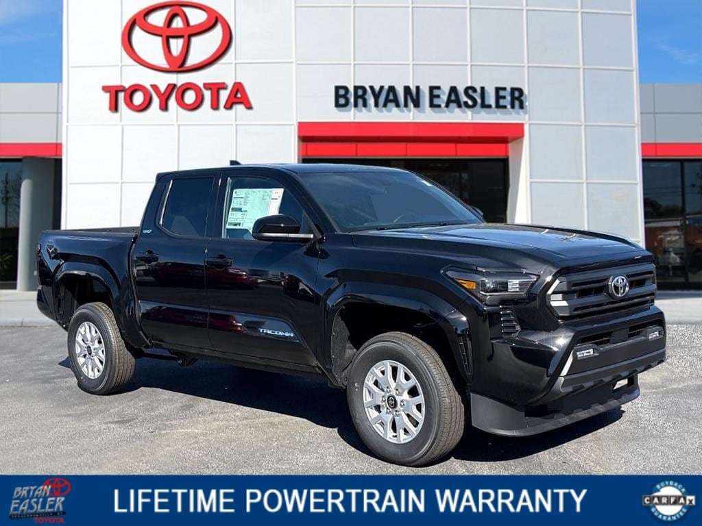 2025 Toyota Tacoma SR5's photo