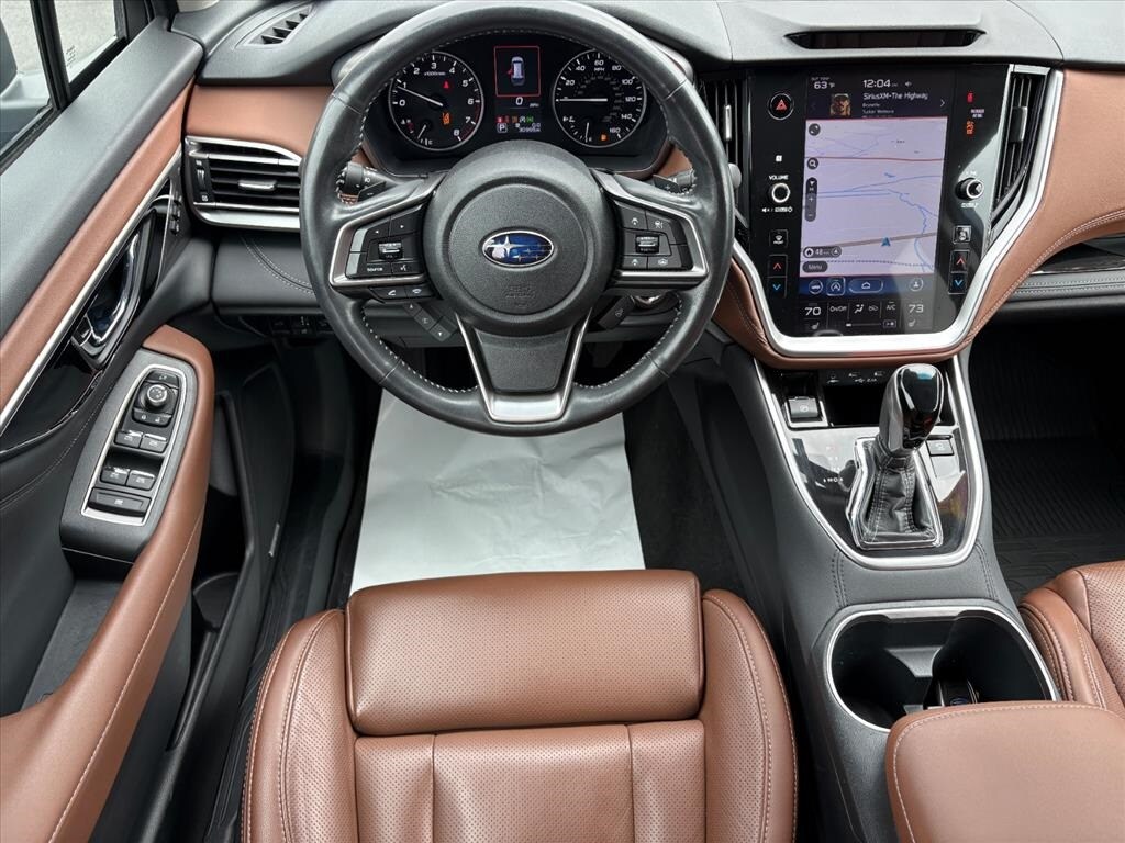 2021 Subaru Outback Touring photo 3