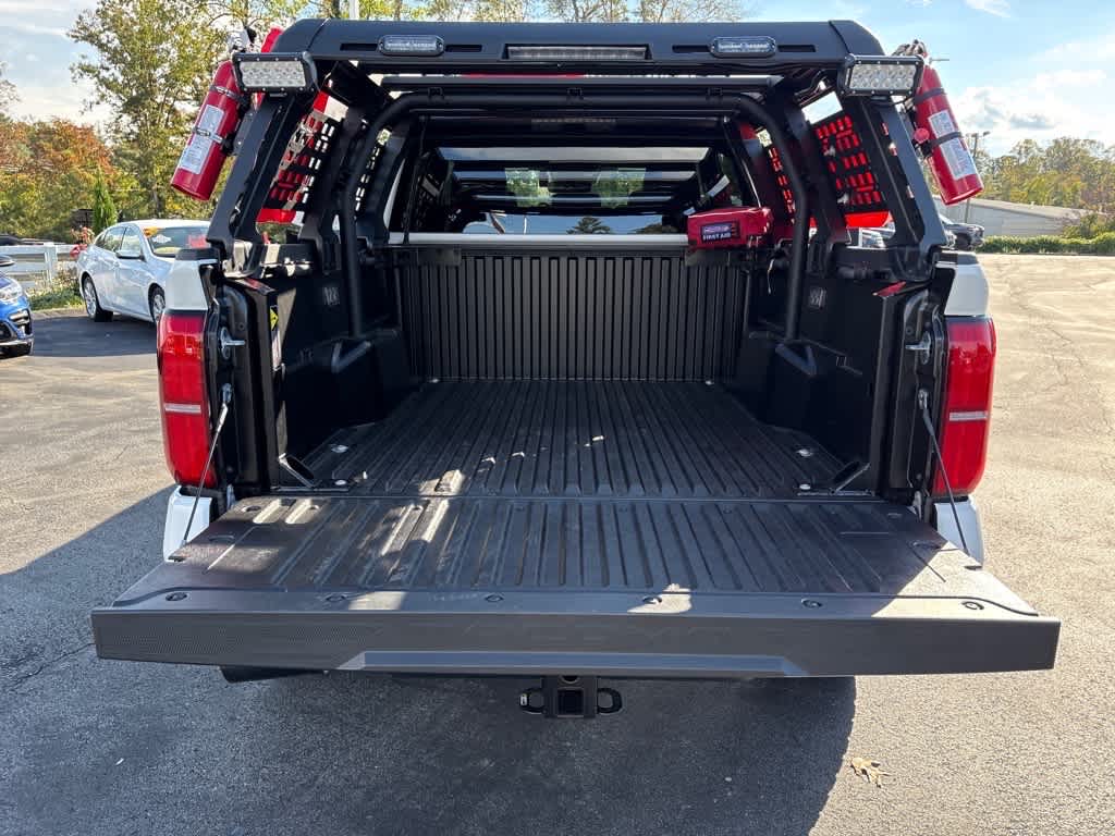 2025 Toyota Tacoma SR5 - Photo 28