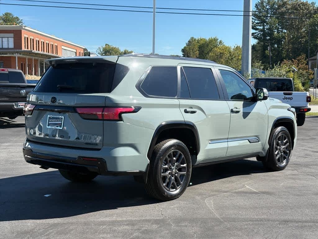 Used 2026 Toyota Sequoia Platinum 4WD (SE)